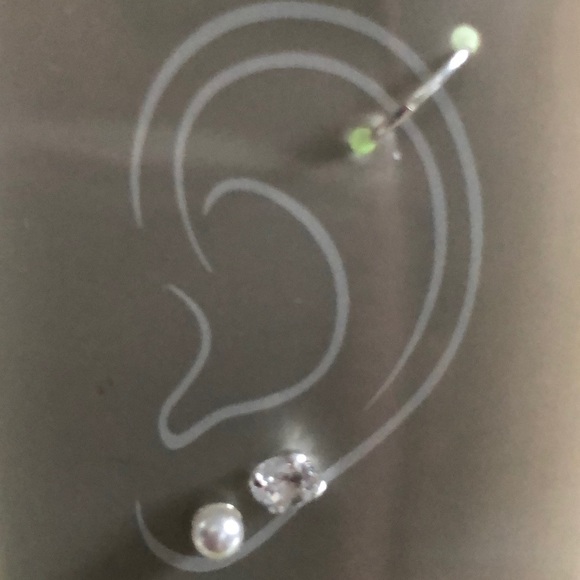 2/ $20 earrings - Picture 2 of 3